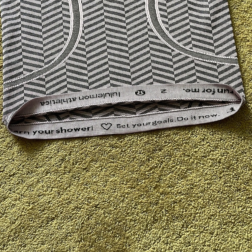 Lululemon Swiftly Tech Racerback - Picture 3 of 6